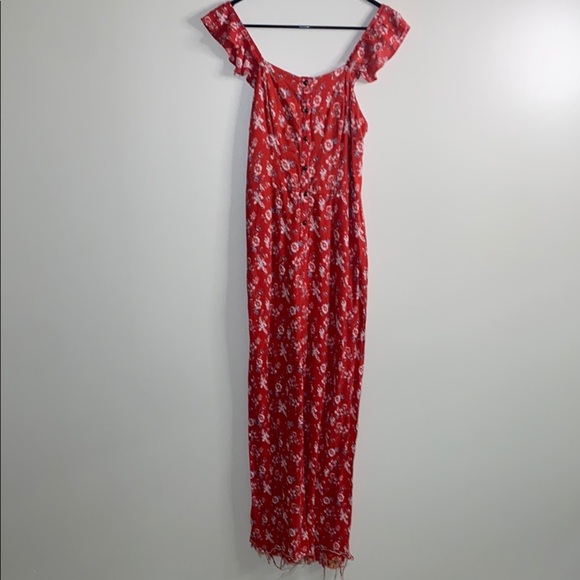 Xhilaration Scarlet Floral Romper - Picture 1 of 6